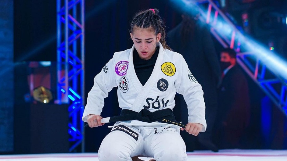 Bia Mesquita, championne du JJB féminin