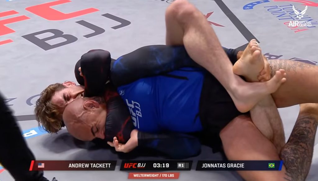 Andrew Tackett soumet Jonnatas Gracie dans le main event de l'UFC BJJ 10
