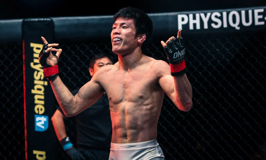 Shinya Aoki en combat à ONE Championship