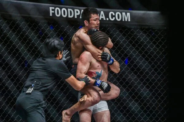 Shinya Aoki soumet James Nakashima à ONE Unbreakable en janvier 2021