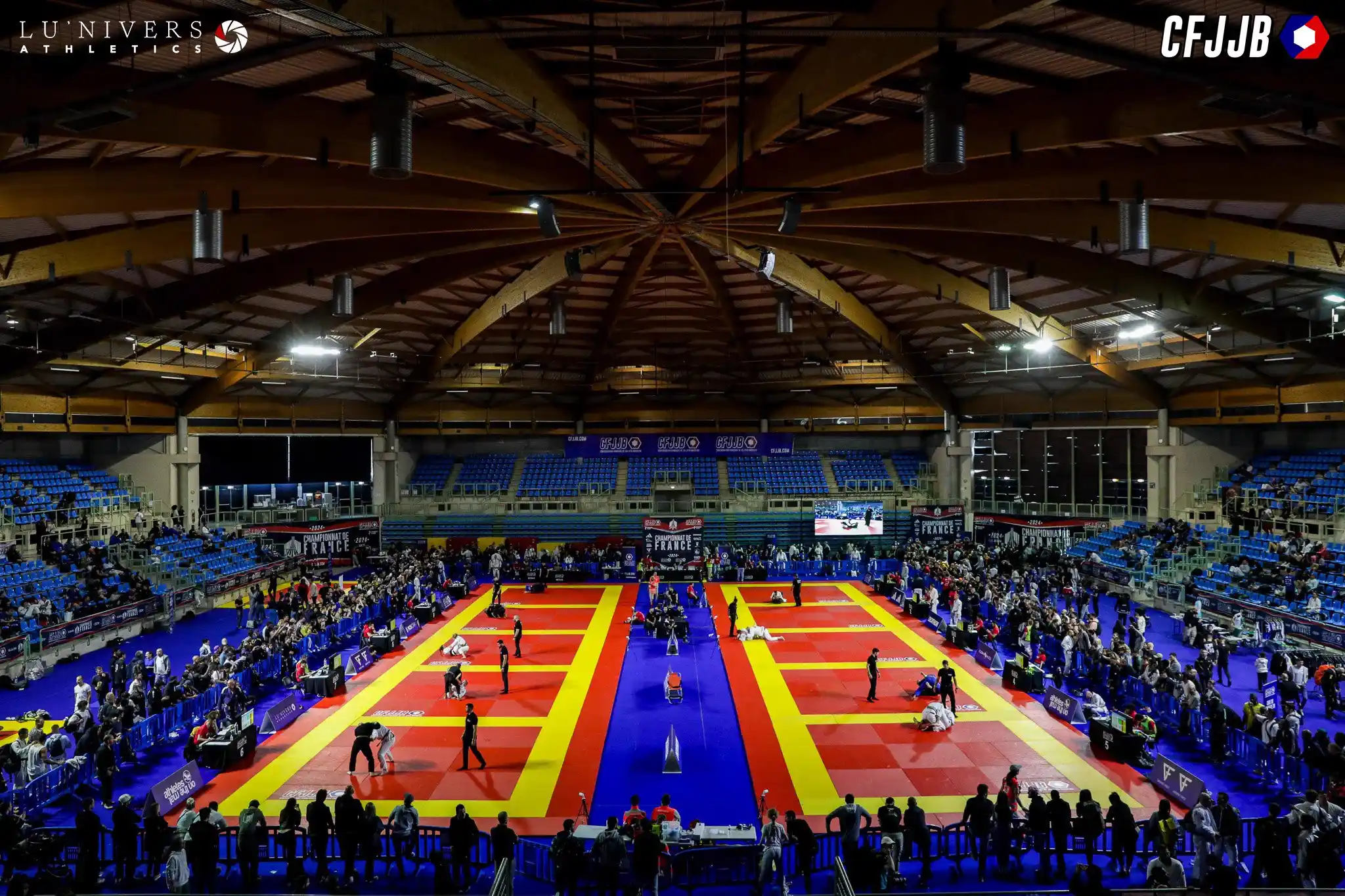 Championnat National de JJB 2027 CFJJB : podium de compétition de jiu-jitsu brésilien